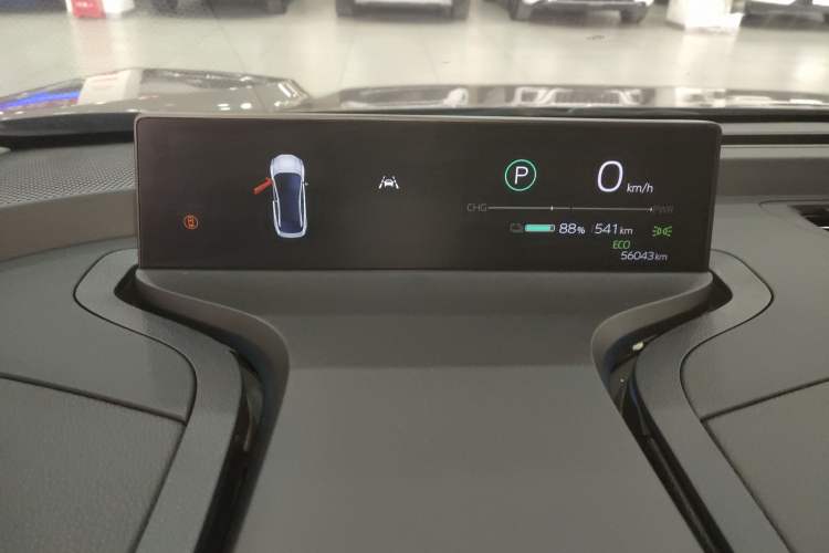 Used Toyota bZ3 2023 616 km Long-Range Premium
