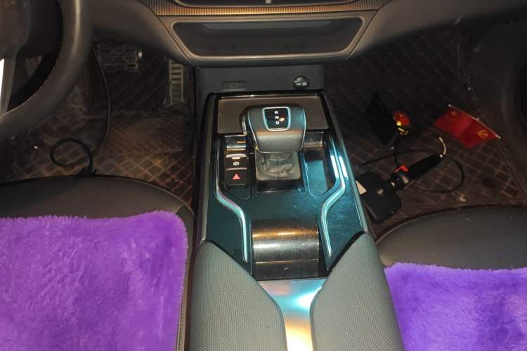 Used Hongqi E-QM5 2021 Charging Version Flagship Edition Gear Lever