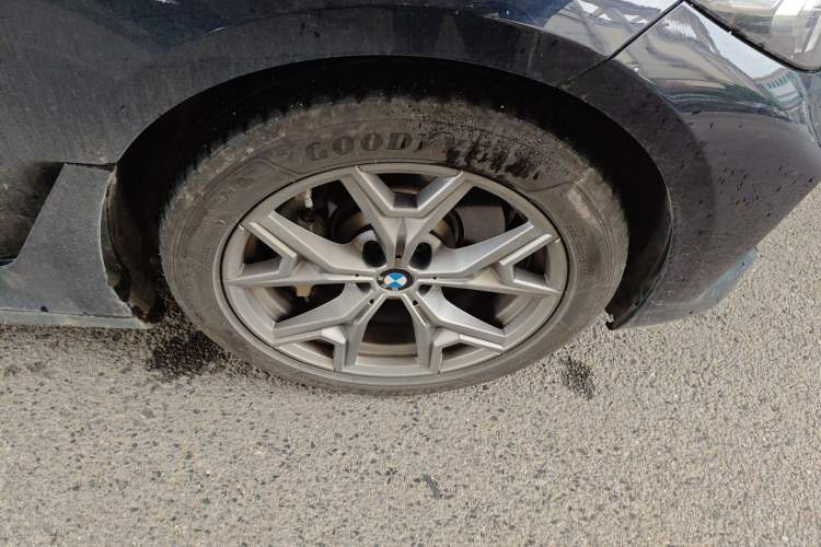 Used BMW i3 2025 eDrive 35 L Right Front Wheel Hub