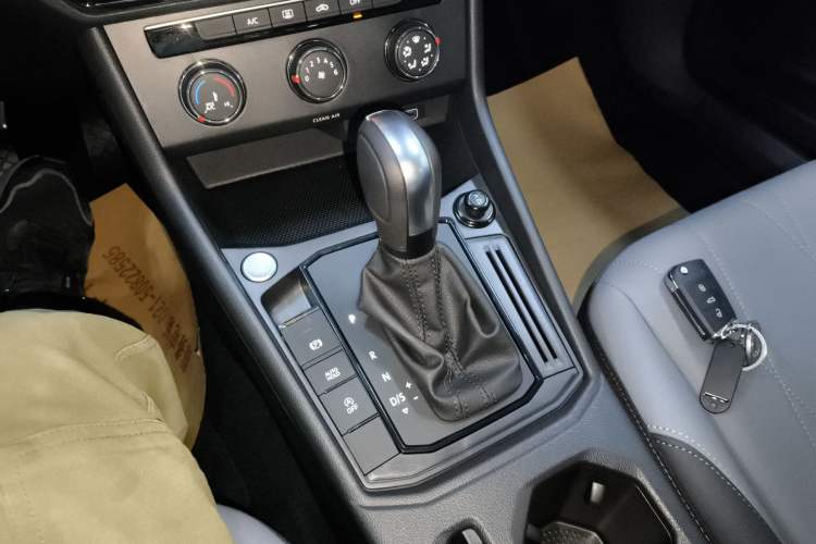 Used Volkswagen Lavida 2024 1.5L Automatic Starry Sky 5 Million Edition