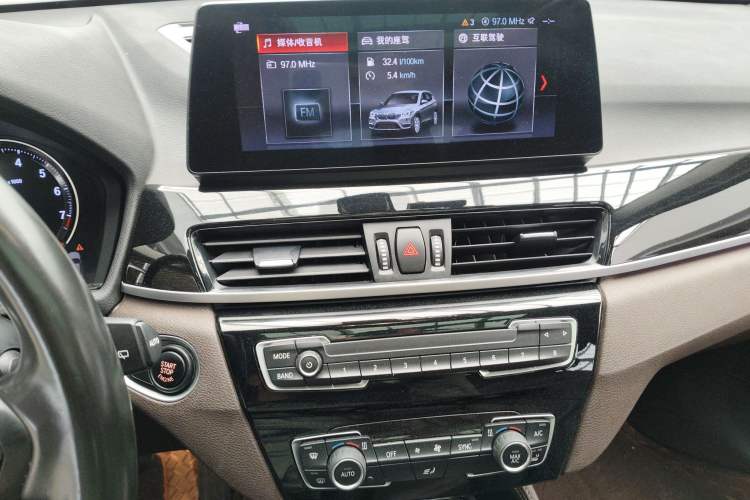 Used BMW X1 2020 sDrive20Li Premium Edition Audio And AC Panel