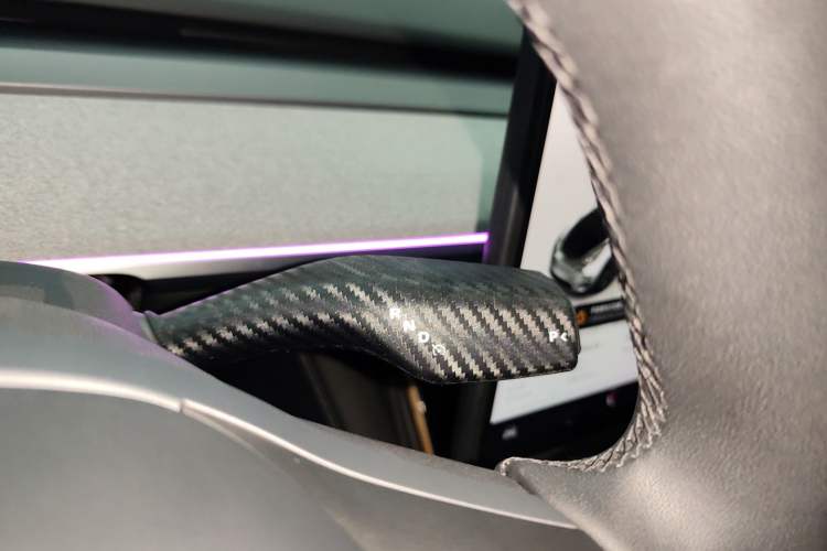 Used Tesla Model Y 2024 Rear-Wheel-Drive Version
