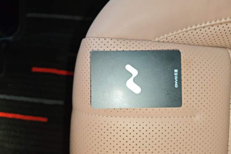 Used ONVO Luxeed L90 2025 Model—Max Six-Seater Version Interior 1