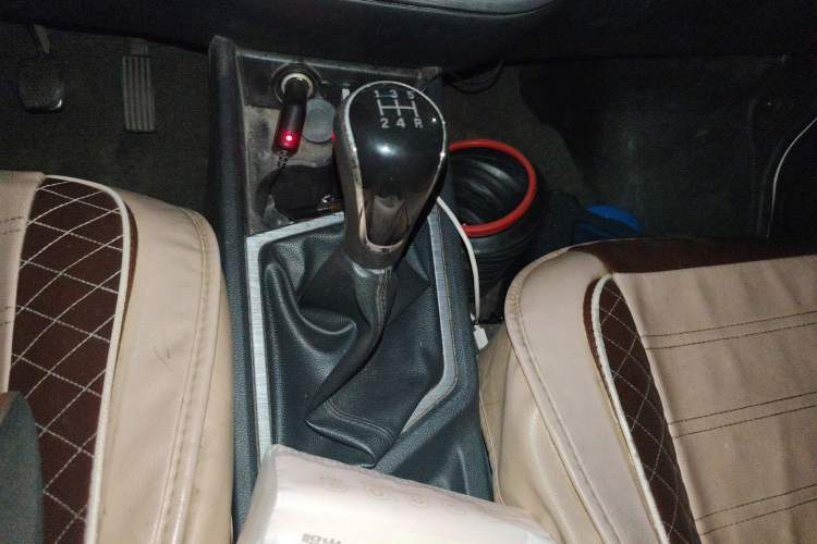 Used CHANGAN KAICHENG Ruixing M80 2021 1.6L Base Version 2-Seater Non-Air-Conditioned China VI Standard Flat Roof Liftback Doors DAM16KR Gear Lever