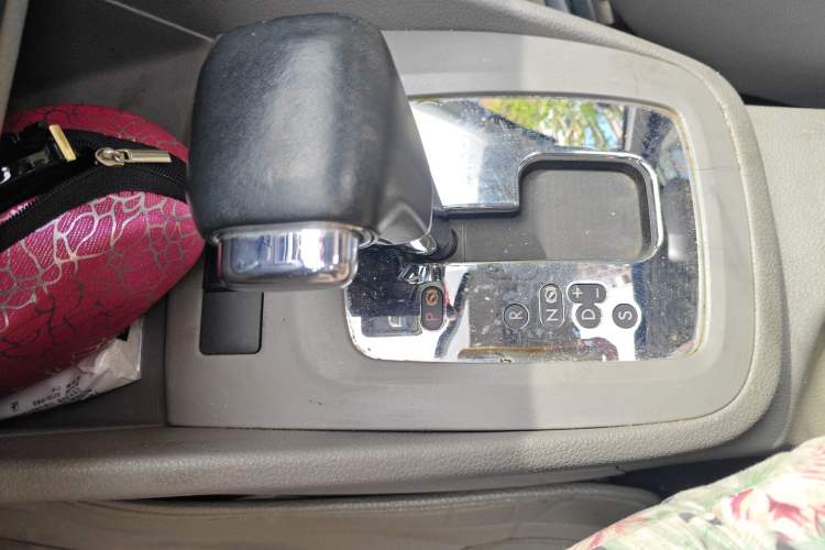 Used Volkswagen Bora 2012 1.6L Automatic Comfort Edition
