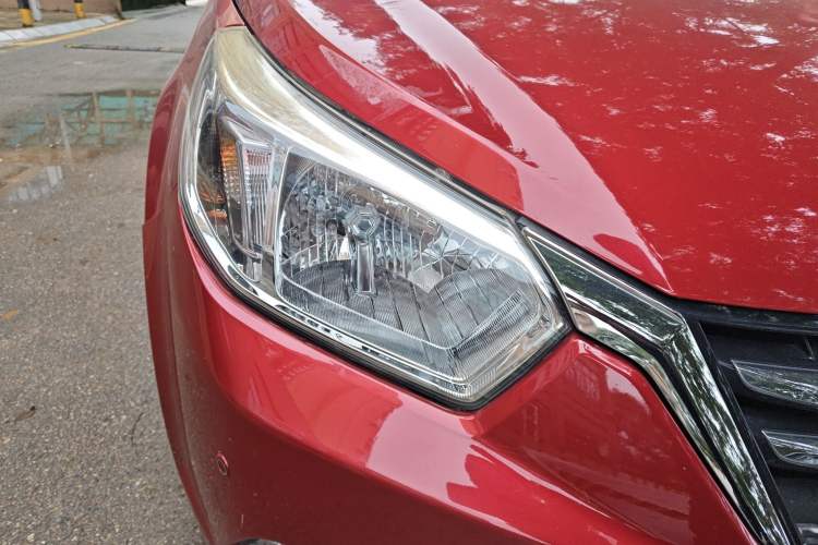 Used Venucia R50 2016 1.6L Manual Elite Edition
