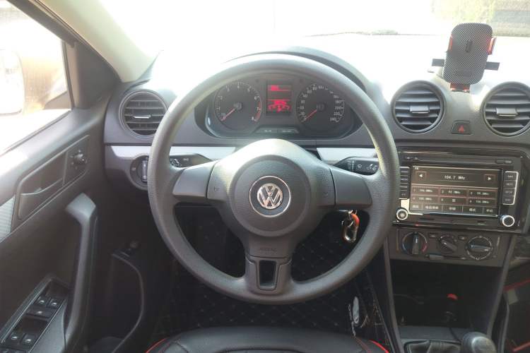 Used Volkswagen Jetta 2015 Value Edition 1.6L Manual Fashionable Style