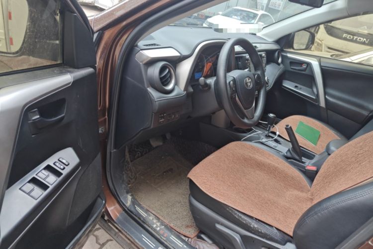 Used Toyota RAV4 2016 2.0L CVT Two-Wheel Drive Comfort Edition China V Standard
