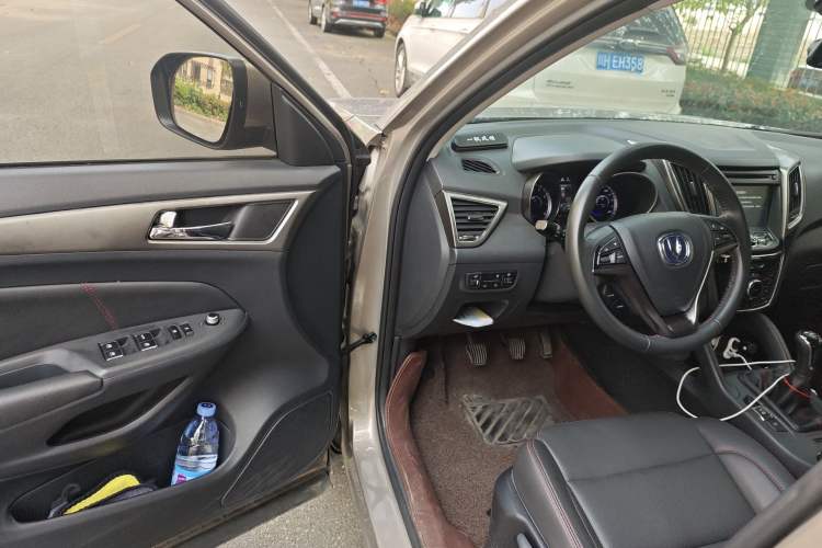 Used CHANGAN CS75 2016 1.5T Manual FENGSHANG Model