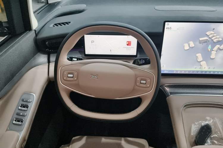 Used XPeng X9 2024 702 Ultra-Long Range Max