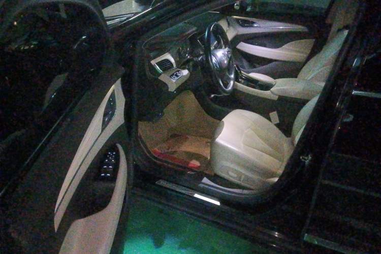 Used Buick LaCrosse 2016 30H Elite Edition