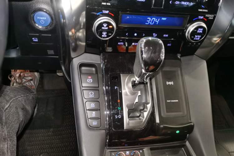 Used Toyota Vellfire 2021 Crown Dual-Engine 2.5L HV Luxury Edition Gear Lever