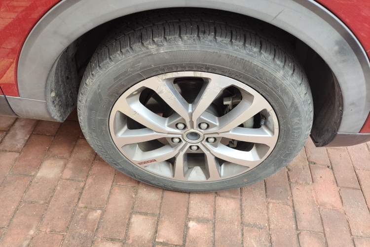 Used Haval H2s 2017 Red-Label 1.5T Dual-Clutch Luxury Model