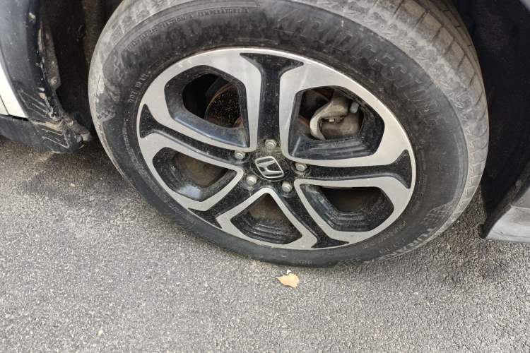 Used Honda XR-V 2015 1.8L VTi CVT Luxury Edition Right Front Wheel Hub