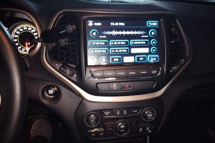 Used Jeep Cherokee 2016 2.4L Leading Edition