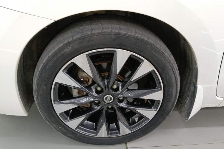 Used Nissan Lannia 2019 1.6L CVT Smart Connect Smart Cool Version China V Standard Left Front Wheel Hub