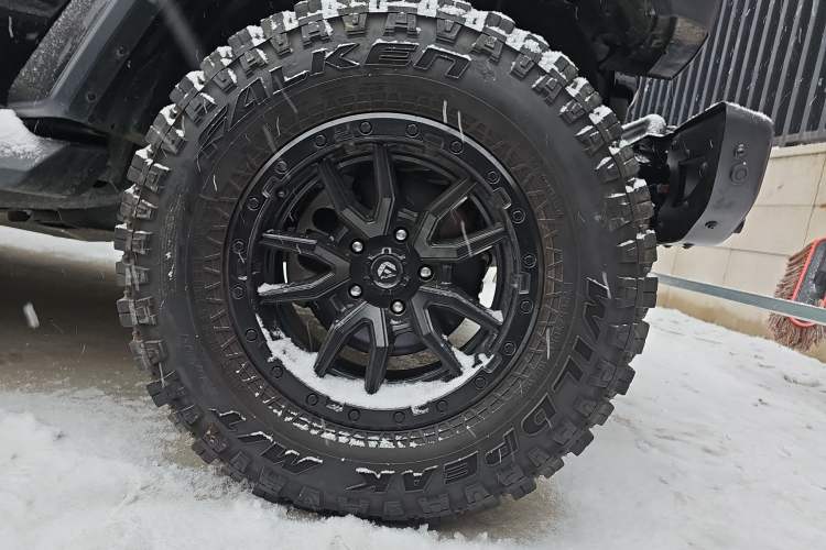 Used Jeep Wrangler New Energy 2021 Four-Door 2.0T 4xe Sahara Right Front Wheel Hub