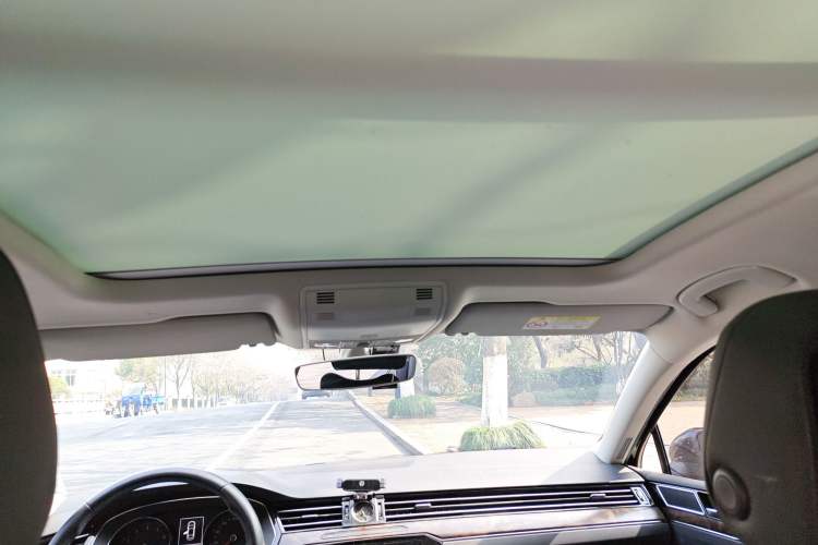 Used Volkswagen Magotan 2019 330TSI DSG Luxury Model China V Standard
