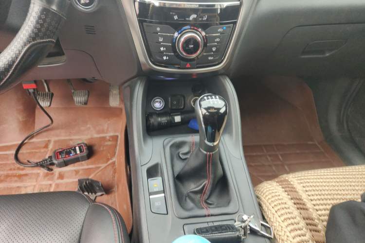 Used Changan CS75 2014 2.0L Manual Leading Version China IV Standard