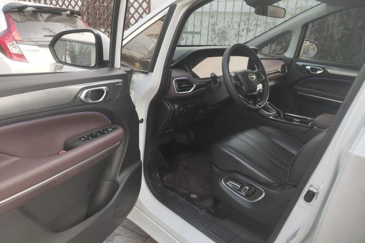 Used GAC Trumpchi M6 2023 PRO 270T DCT Luxury Edition