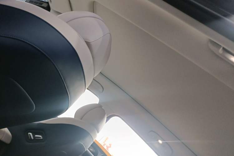 Used Chery Fengyun T9 2024 120 Long-Range Flagship Version 7 Seats Lithium Iron Phosphate Headliner