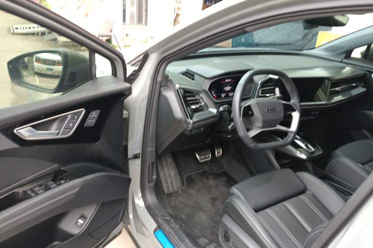 Used Audi Q4 e-tron 2024 40 e-tron Boundary Edition Driver Seat