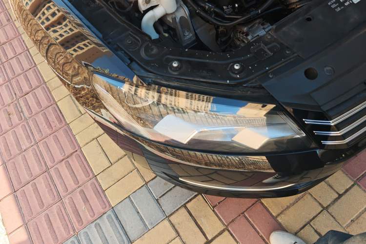 Used Volkswagen Passat 2014 1.8TSI DSG Prestige Edition Right Front Headlight