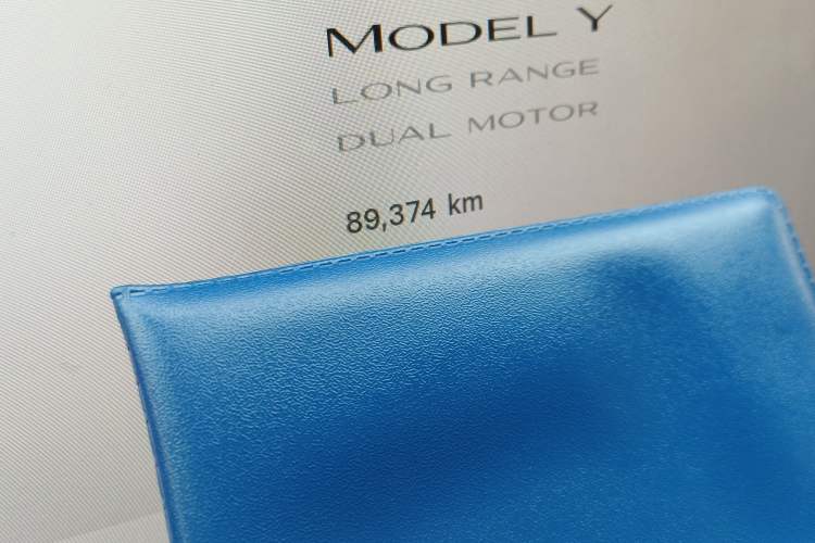 Used Tesla Model Y 2021 Long-Range All-Wheel-Drive Version
