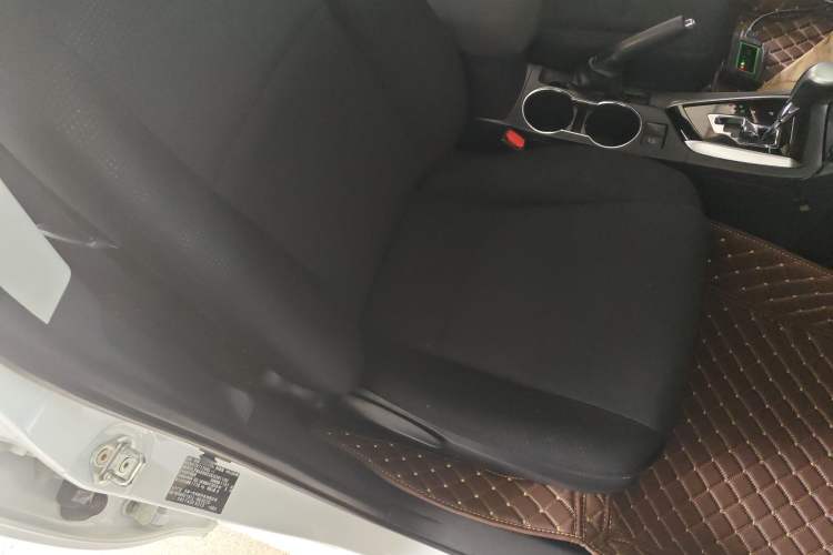 Used Toyota Corolla 2017 Revised Version 1.2T S-CVT GL-i Right Front Seat