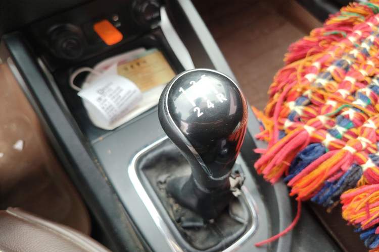 Used CHANGAN CS35 2016 1.6L Manual Luxury Model China IV Standard Gear Lever