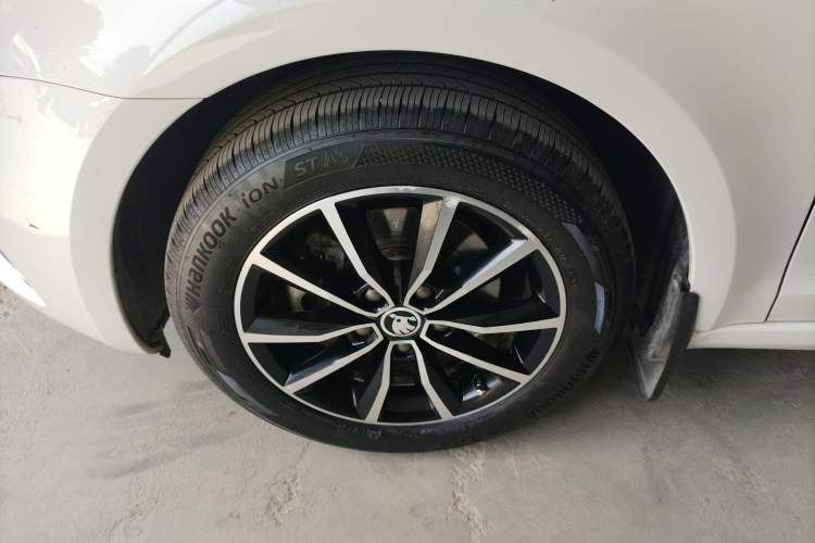 Used Skoda Octavia 2016 1.6L Automatic Smart Drive Edition
