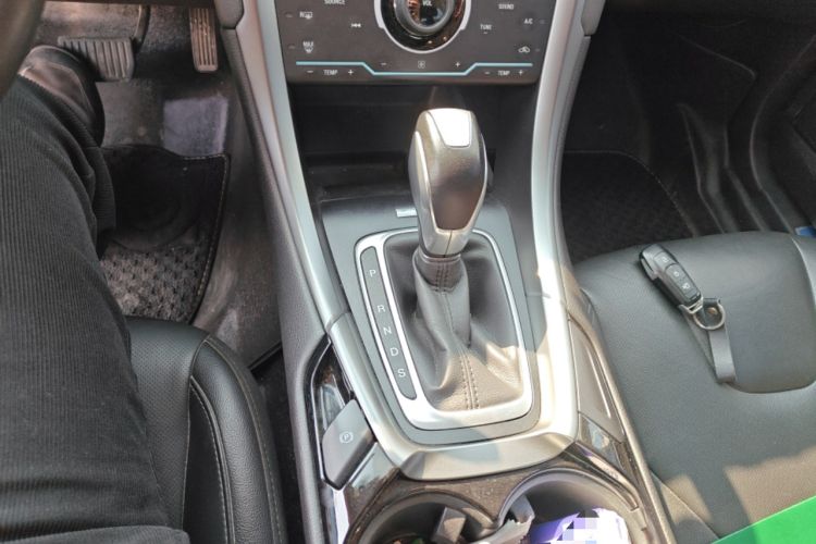 Used Ford Mondeo 2013 2.0L GTDi240 Luxury Sport Model
