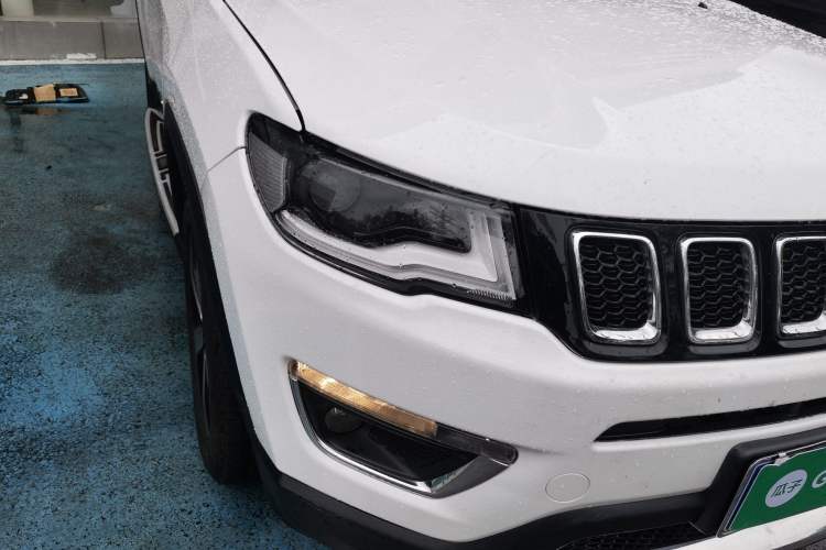 Used Jeep Compass 2017 200T Automatic Prestige Edition Right Front Headlight