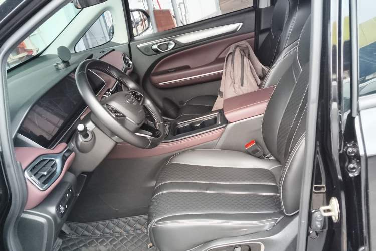 Used GAC Trumpchi M6 2021 PRO 270T DCT Luxury Edition Left Front Seat