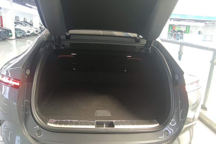 Used Avatr 12 2025 Year Updated Ultra Extended-Range Version
