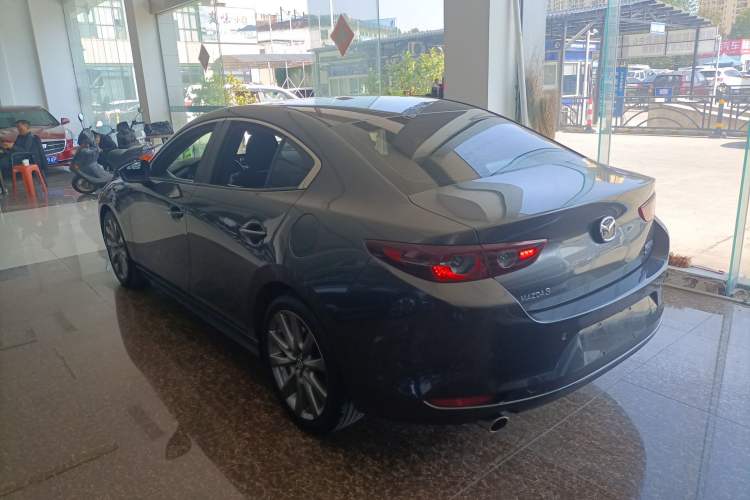 Used Mazda 3 Axela 2021 2.0L Automatic ZhiXuan Edition