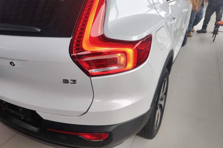 Used Volvo XC40 2023 B3 Zhiyuan Luxury Edition Exterior 6