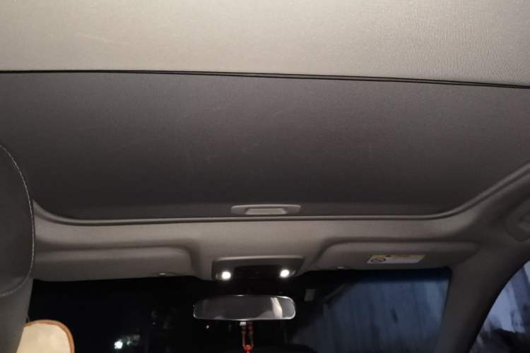 Used Toyota Camry 2018 2.0G Luxury Edition
