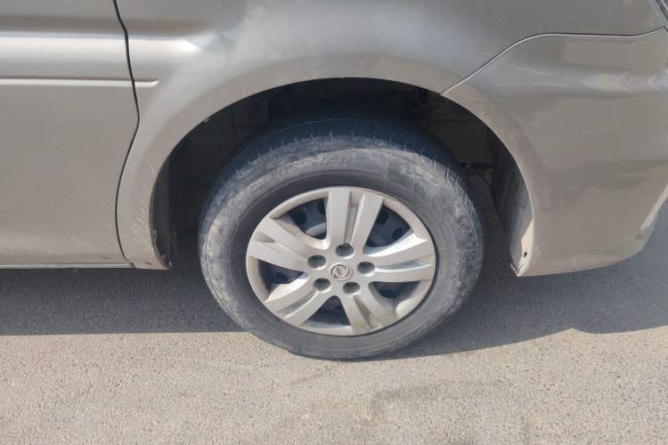 Used FORTHING Lingzhi 2020 M5L 1.6L Base Model 7 Seats
