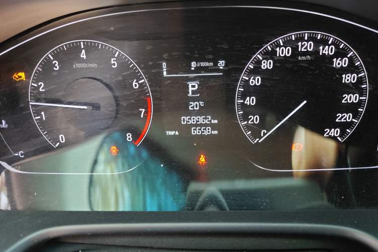 Used Honda Inspire 2019 260TURBO Elegant Edition China VI Emission Standard Odometer Close Up