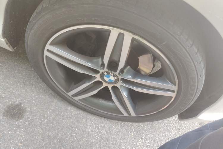 Used BMW 1 Series 2015 120i Sport Design Package Right Front Wheel Hub