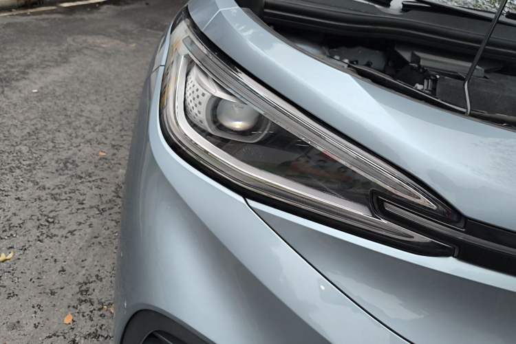 Used Volkswagen ID.4 X 2024 Pure & Smart Edition Right Front Headlight