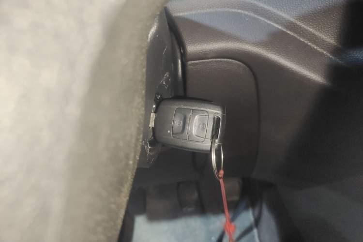 Used Wuling Hongguang V 2022 1.5L Jingqu Edition Electric-Assist LAR