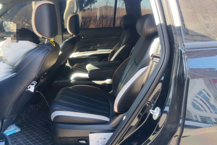 Used Ford Equator 2023 EcoBoost 225 Obsidian Orange Edition Prestige PLUS 7-Seater (2/2/3)