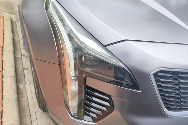 Used Cadillac XT4 2018 28T Two-Wheel Drive Tech Version
