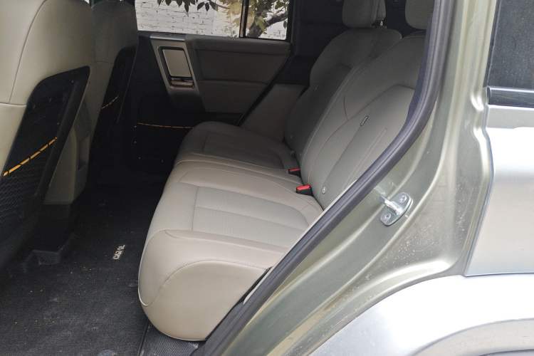 Used iCAR V23 2025 501 Four-Wheel Drive Intelligent Driving Version Left Rear Seat