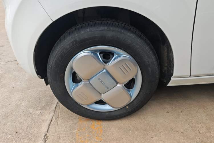 Used Geely Galaxy Panda 2024 Panda Mini 200km Endurance Bear
