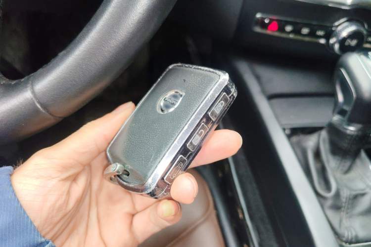 Used Volvo XC60 2020 T5 4x4 Zhiyi Luxury Edition Vehicle Key