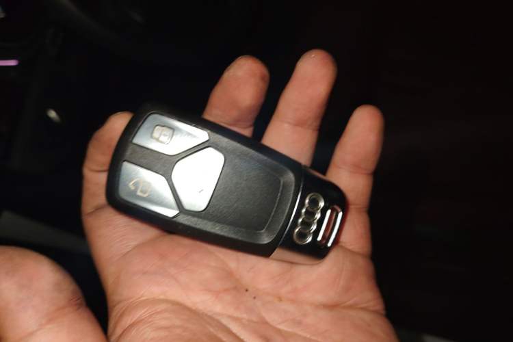 Used Audi A4L 2022 40 TFSI Luxury Dynamic Model