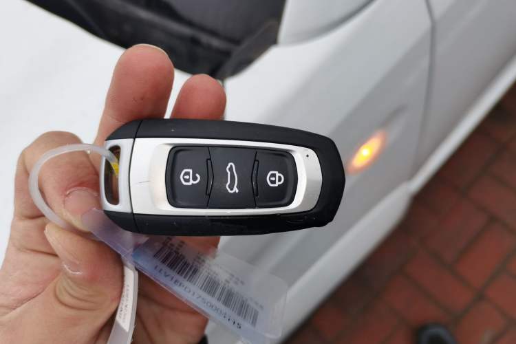 Used Livan Blue Balloon 2025 Model Dynamic Version
